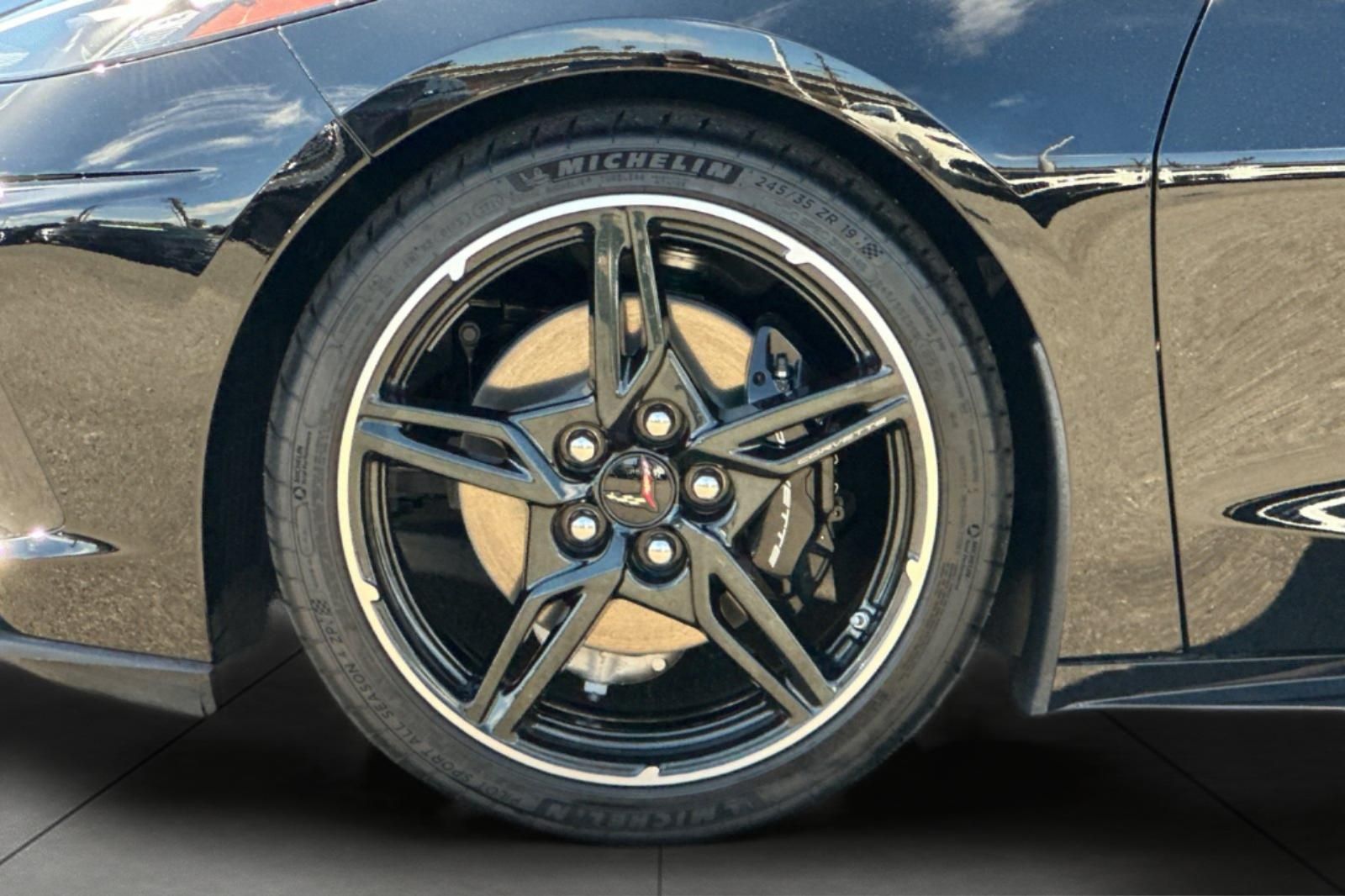 2022 Chevrolet Corvette Stingray 2LT photo 3