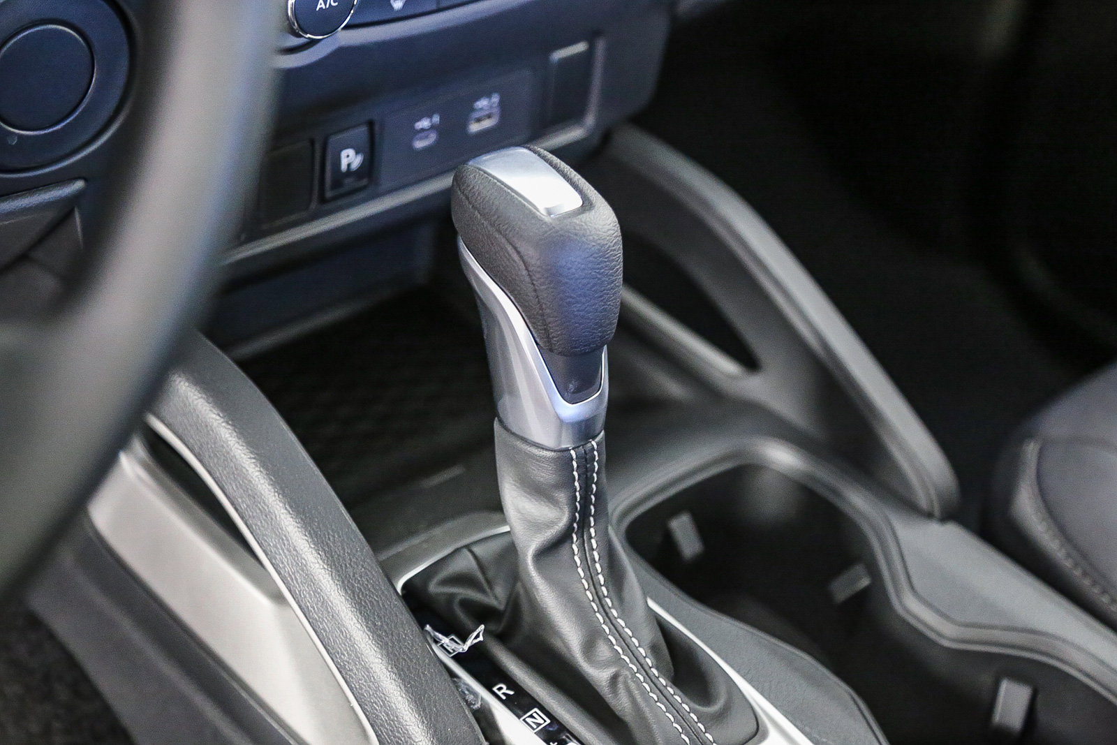 2025 Nissan Frontier Crew Cab SV photo 32