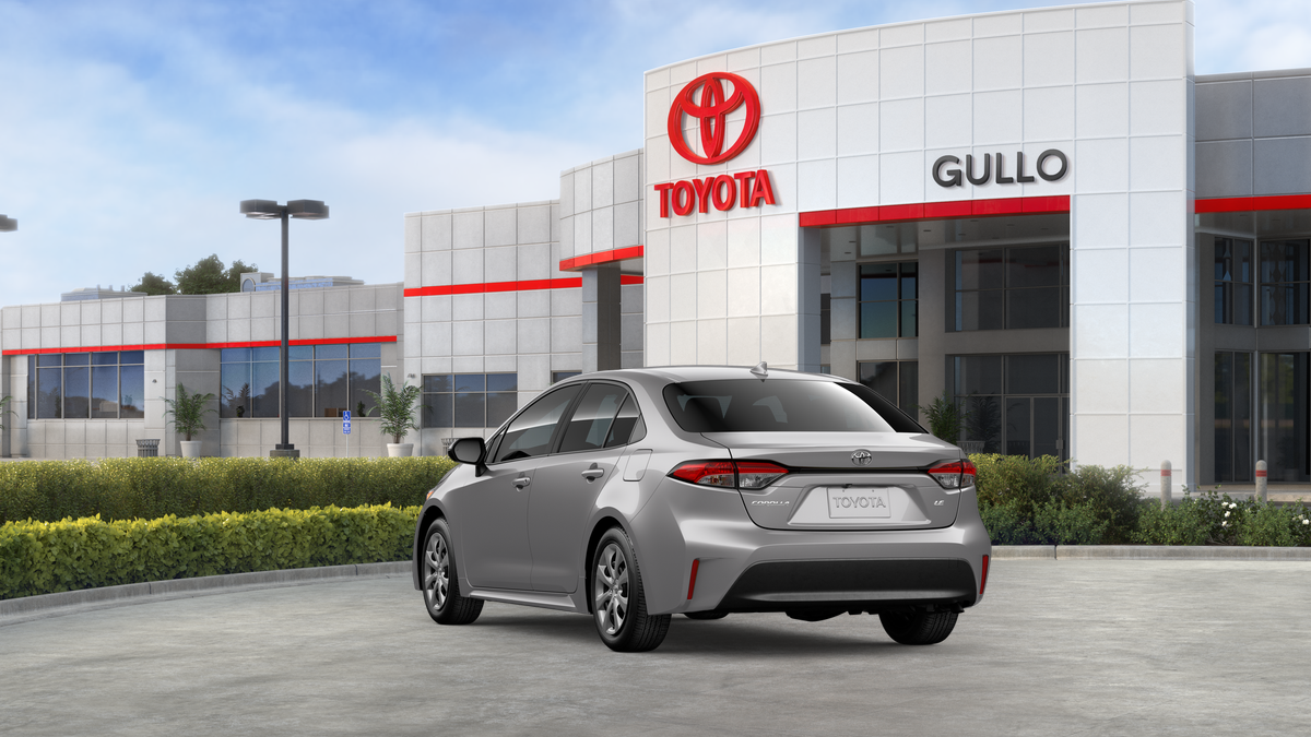 2026 Toyota Corolla LE photo 3