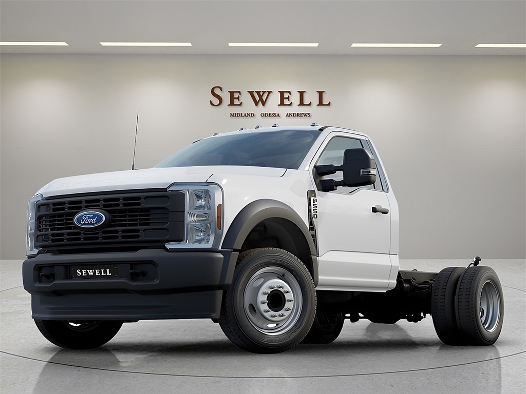 2024 Ford F-550 Super Duty Chassis Cab XL's photo