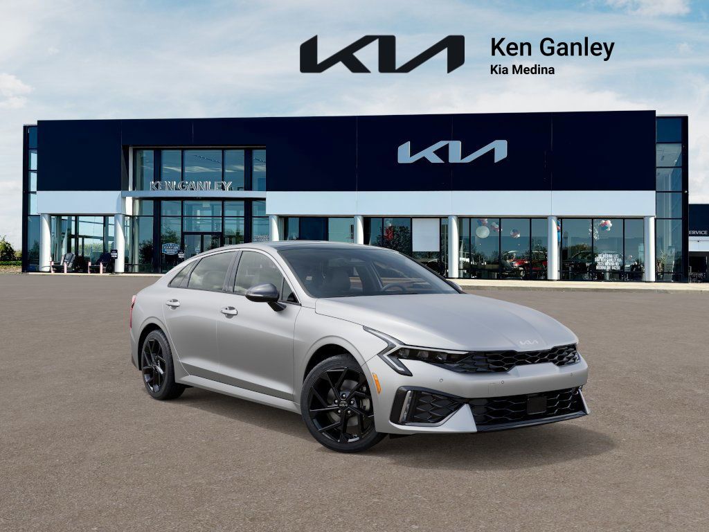 2026 Kia K5 GT-Line photo 7
