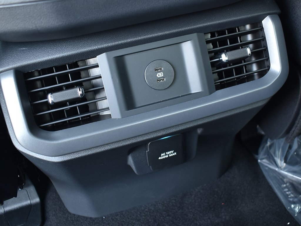 2025 Ford F-150 XLT photo 21