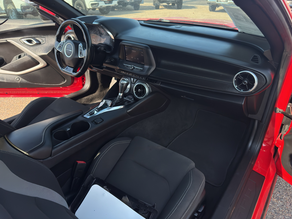 2020 Chevrolet Camaro 1LT photo 13