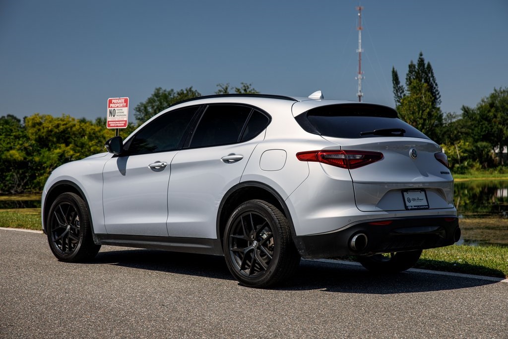 2021 Alfa Romeo Stelvio Sport Base photo 2