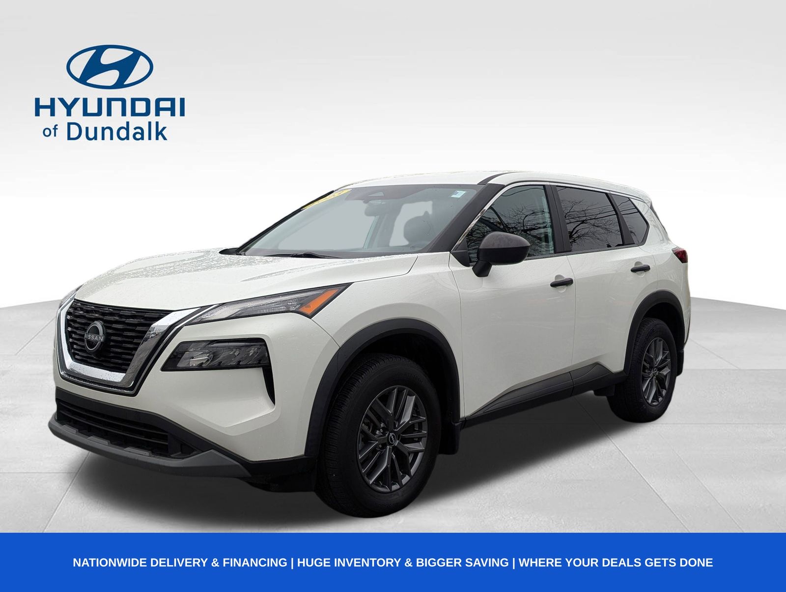 2023 Nissan Rogue S's photo