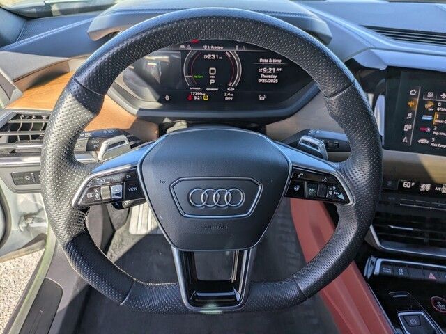 2023 Audi e-tron GT Premium Plus photo 18
