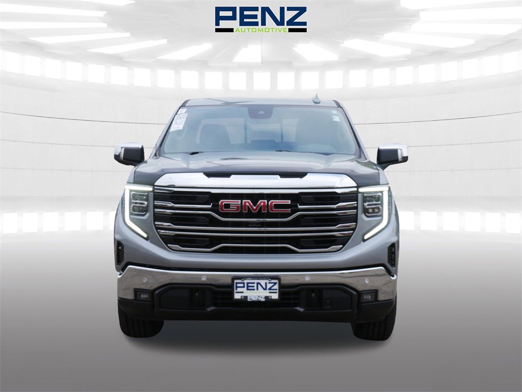 Used 2023 GMC Sierra 1500 SLT with VIN 3GTUUDE88PG211464 for sale in Rochester, Minnesota