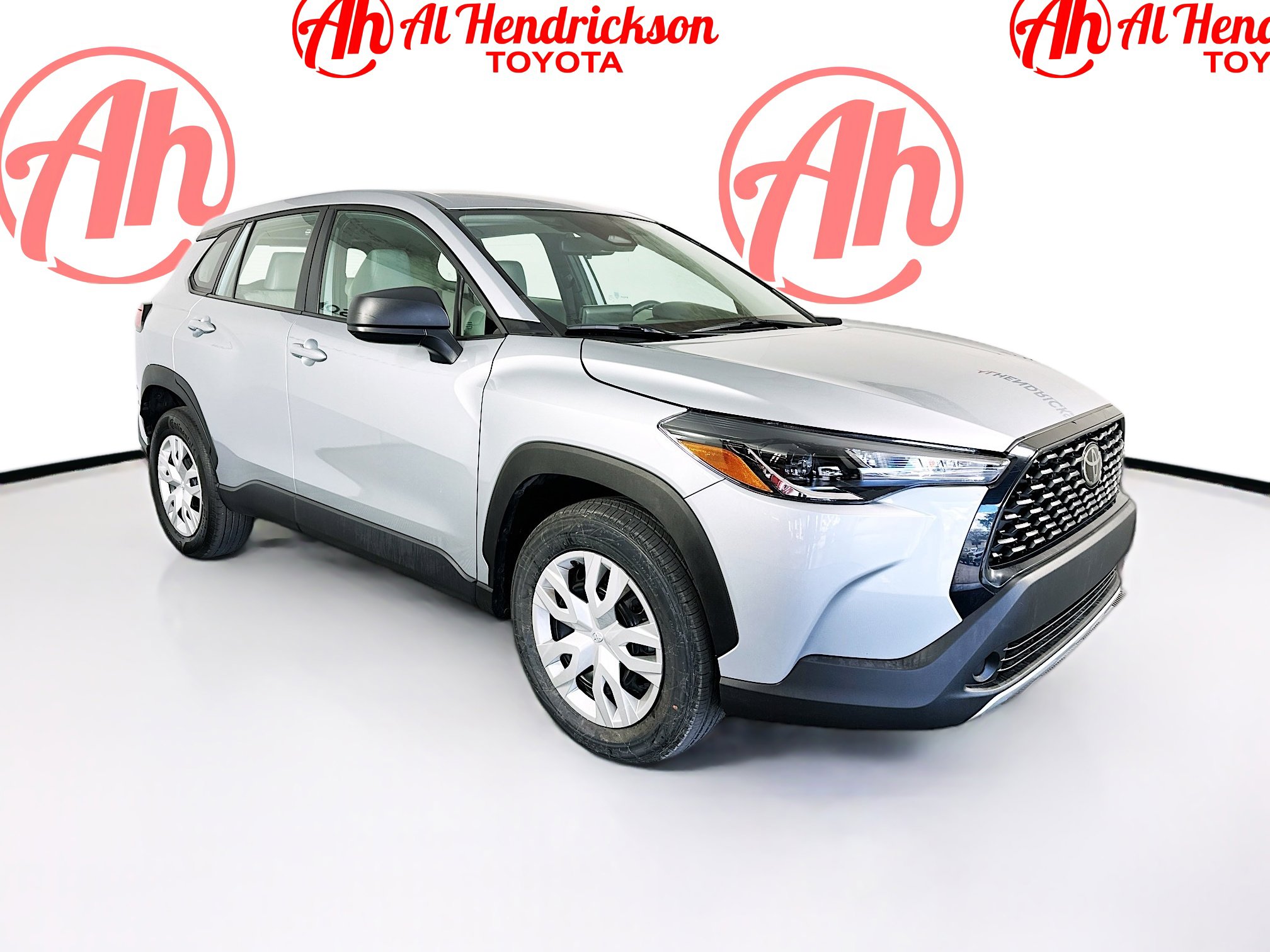 2024 Toyota Corolla Cross L's photo