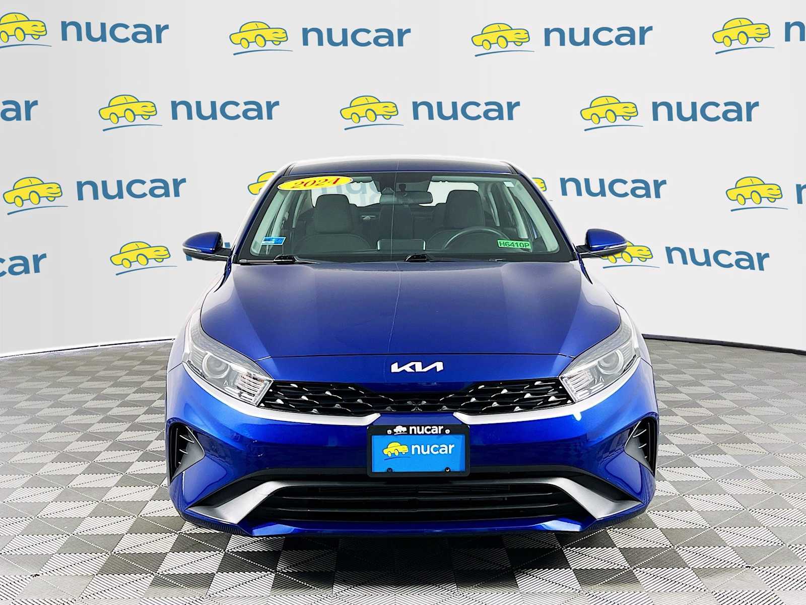 2024 Kia Forte LXS photo 2