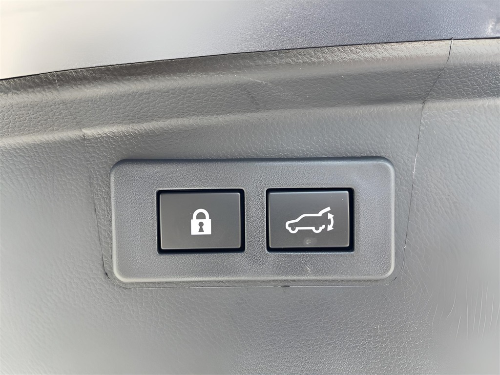 2025 Subaru Outback Onyx Edition photo 9