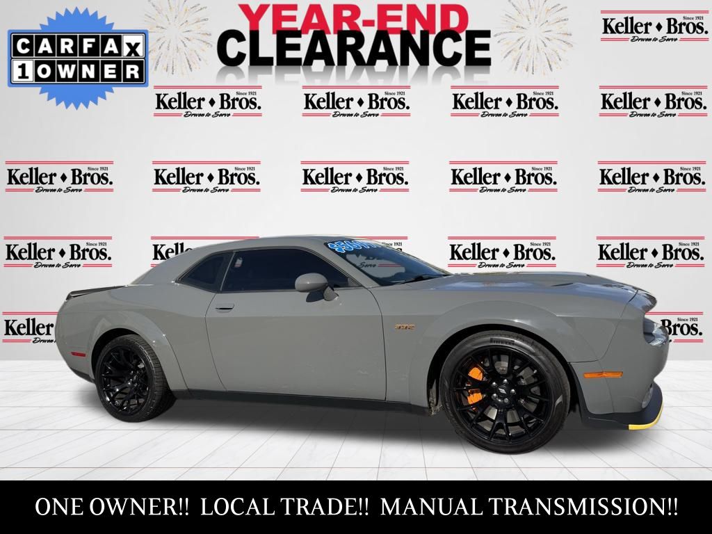 2023 Dodge Challenger R/T's photo