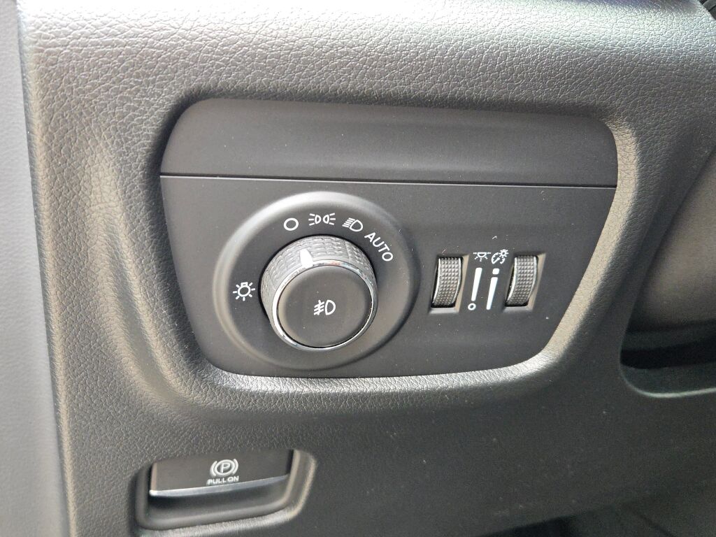 2024 Jeep Grand Cherokee L Summit photo 28
