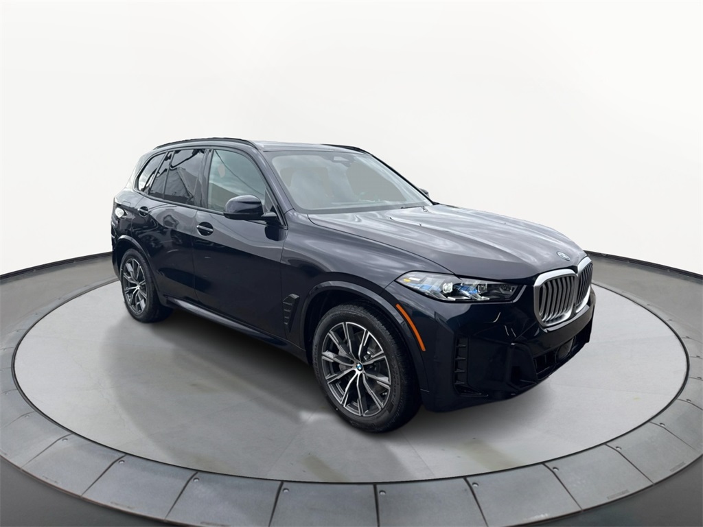 2026 BMW X5 50e's photo