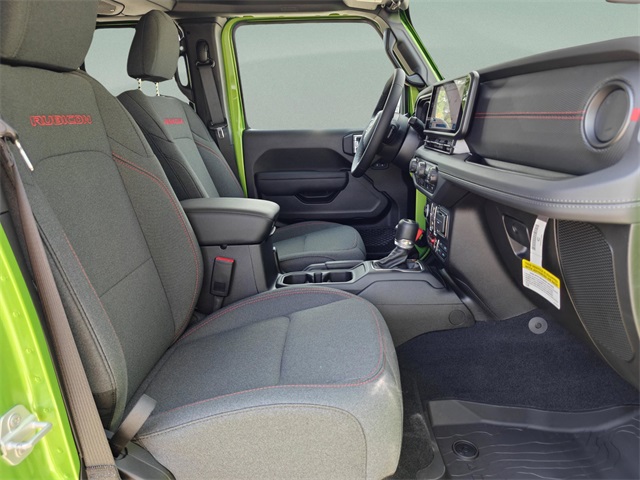 2025 Jeep Wrangler Rubicon photo 28