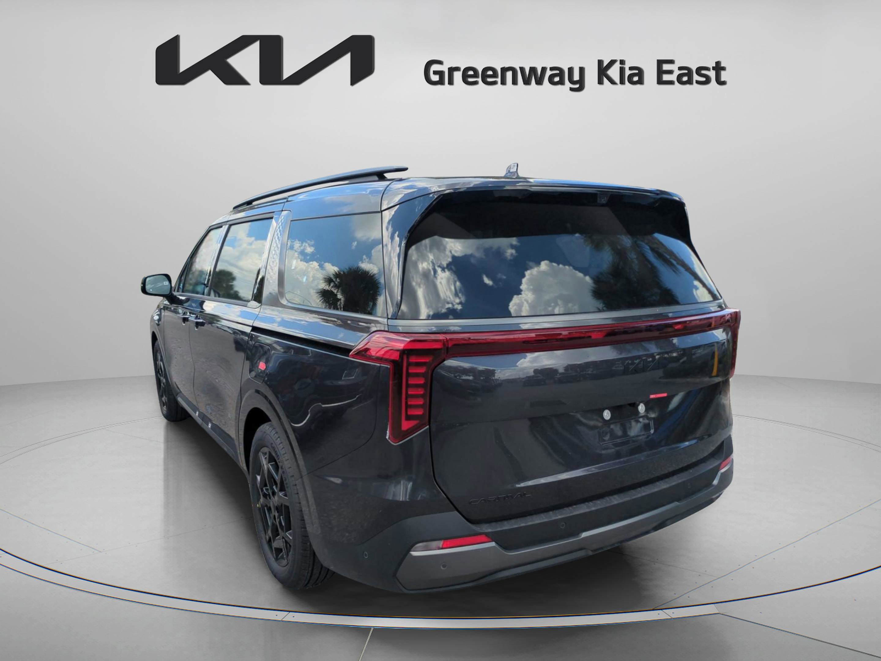 2026 Kia Carnival SX Prestige photo 5