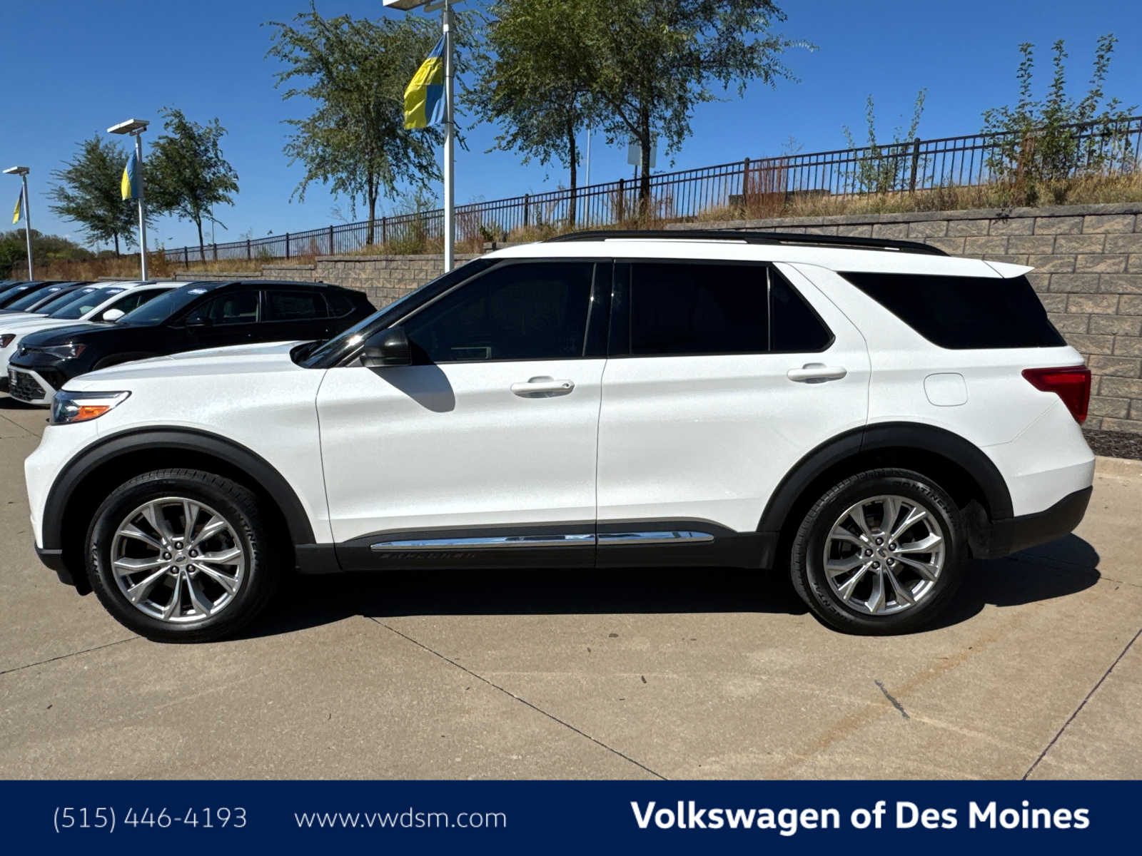 2020 Ford Explorer XLT photo 2