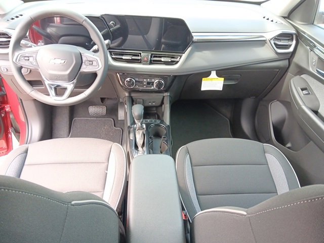 2026 Chevrolet Trailblazer LT photo 8