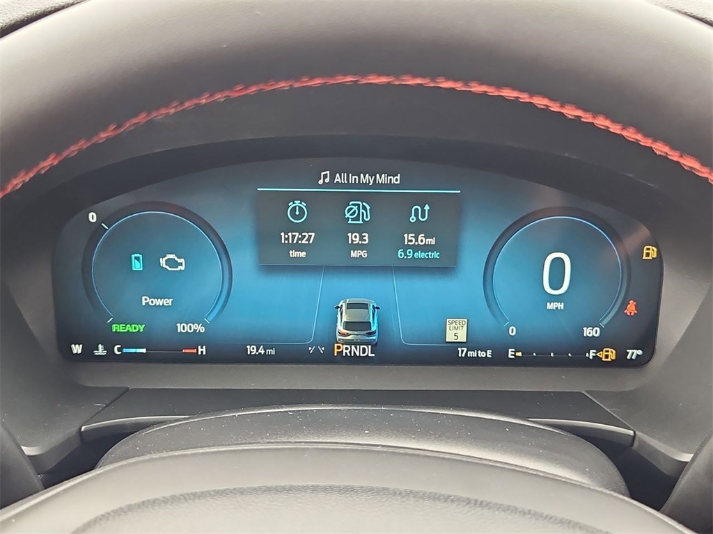 2025 Ford Escape Hybrid ST-Line Elite photo 16