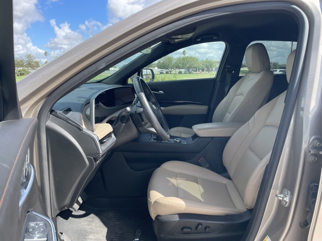 2024 Cadillac XT4 Luxury photo 14