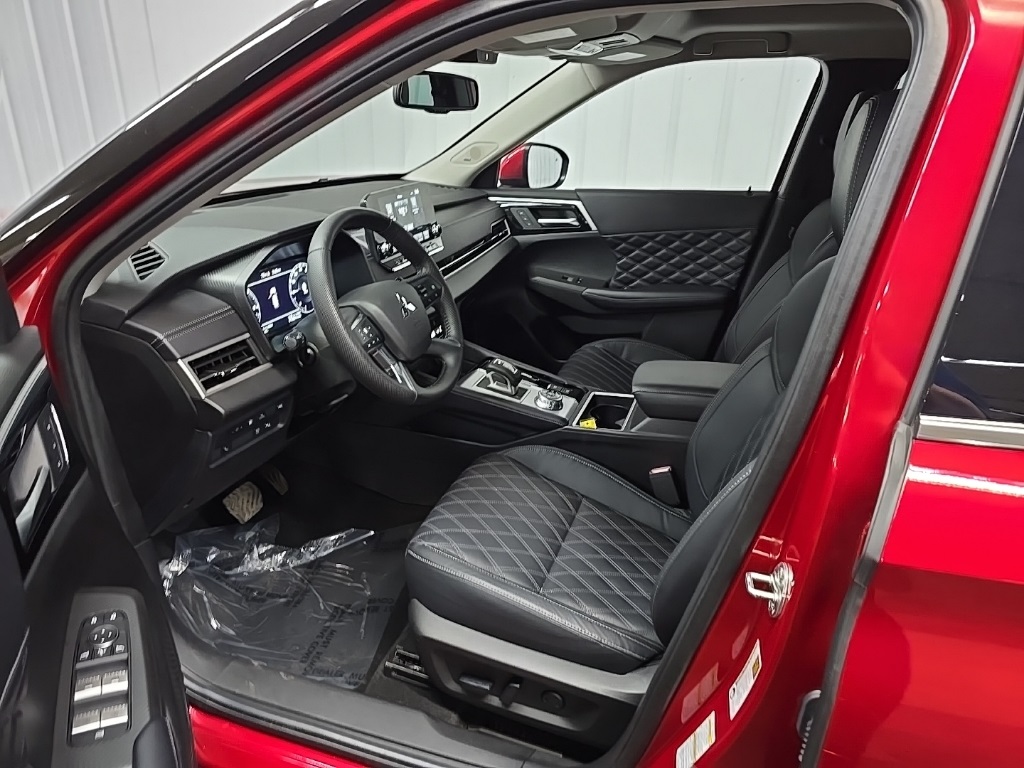 2023 Mitsubishi Outlander PHEV SEL photo 30