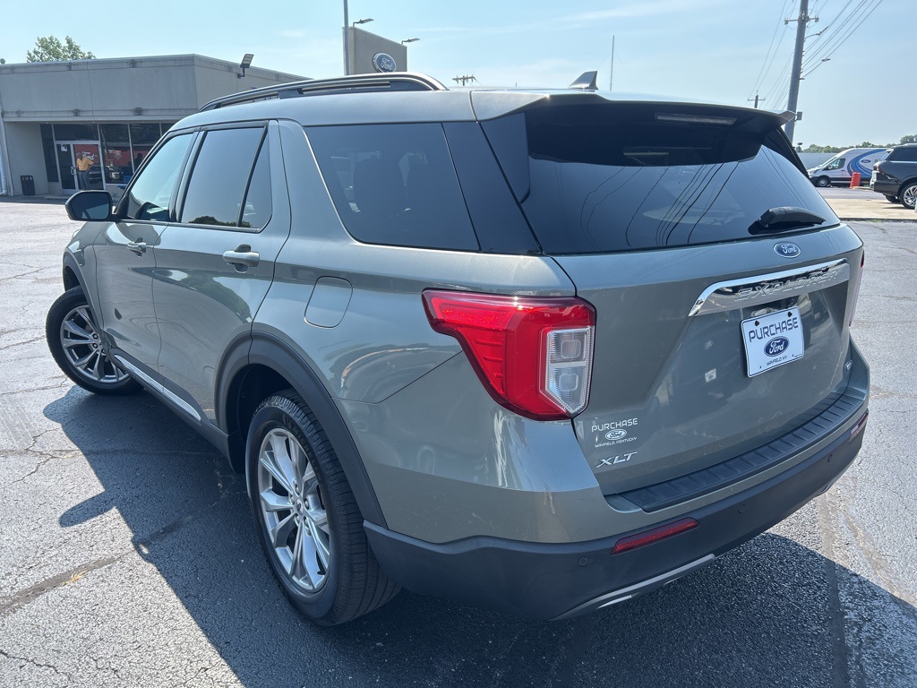 2020 Ford Explorer XLT photo 4