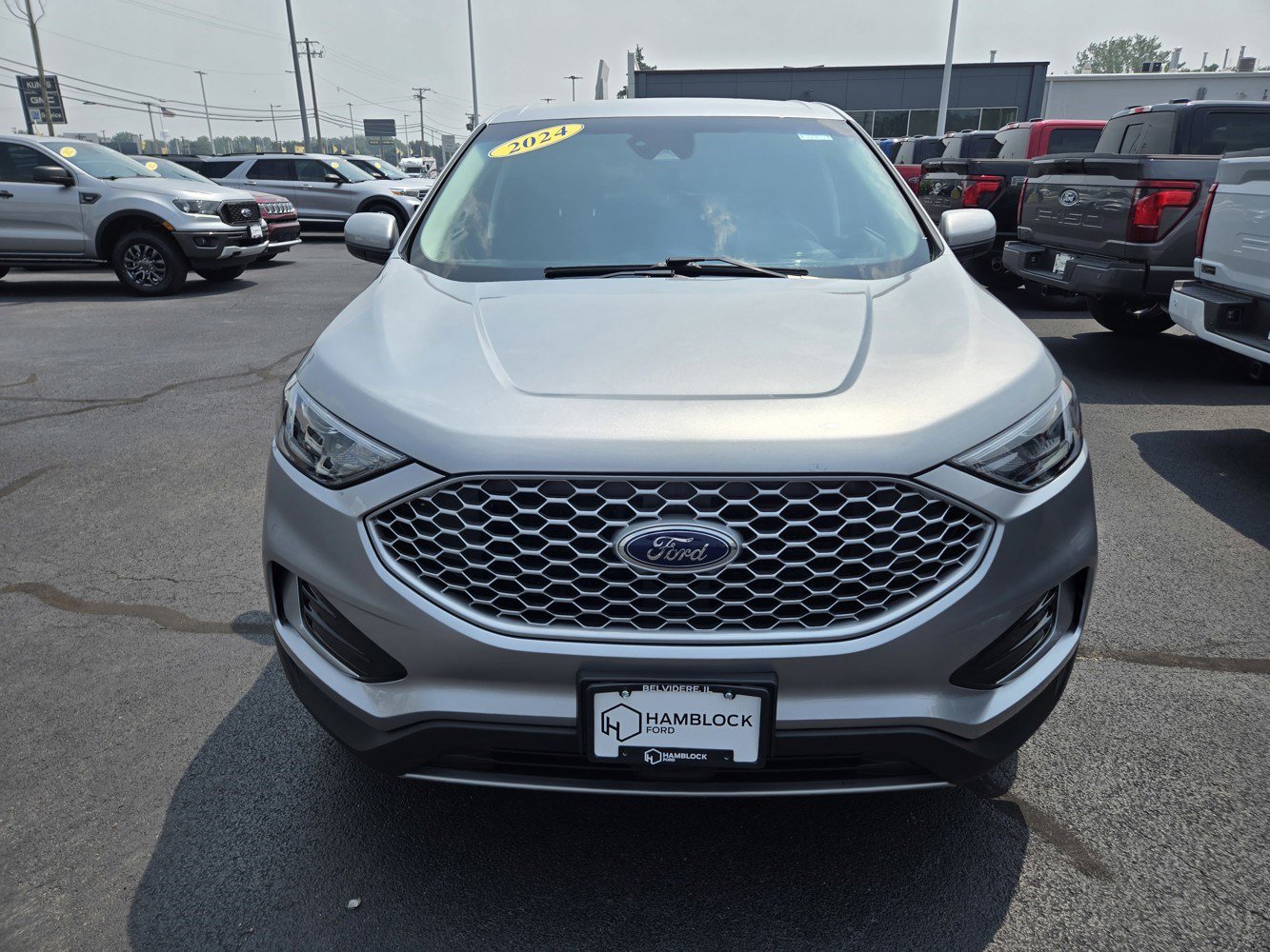 2024 Ford Edge SEL photo 3