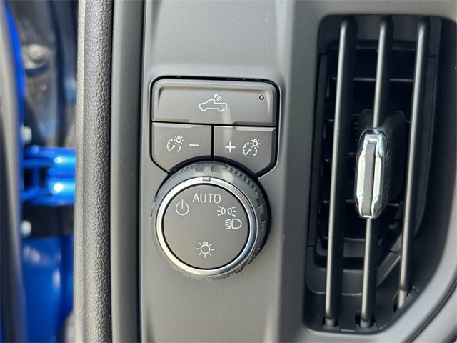2025 Chevrolet Silverado 1500 Custom photo 26