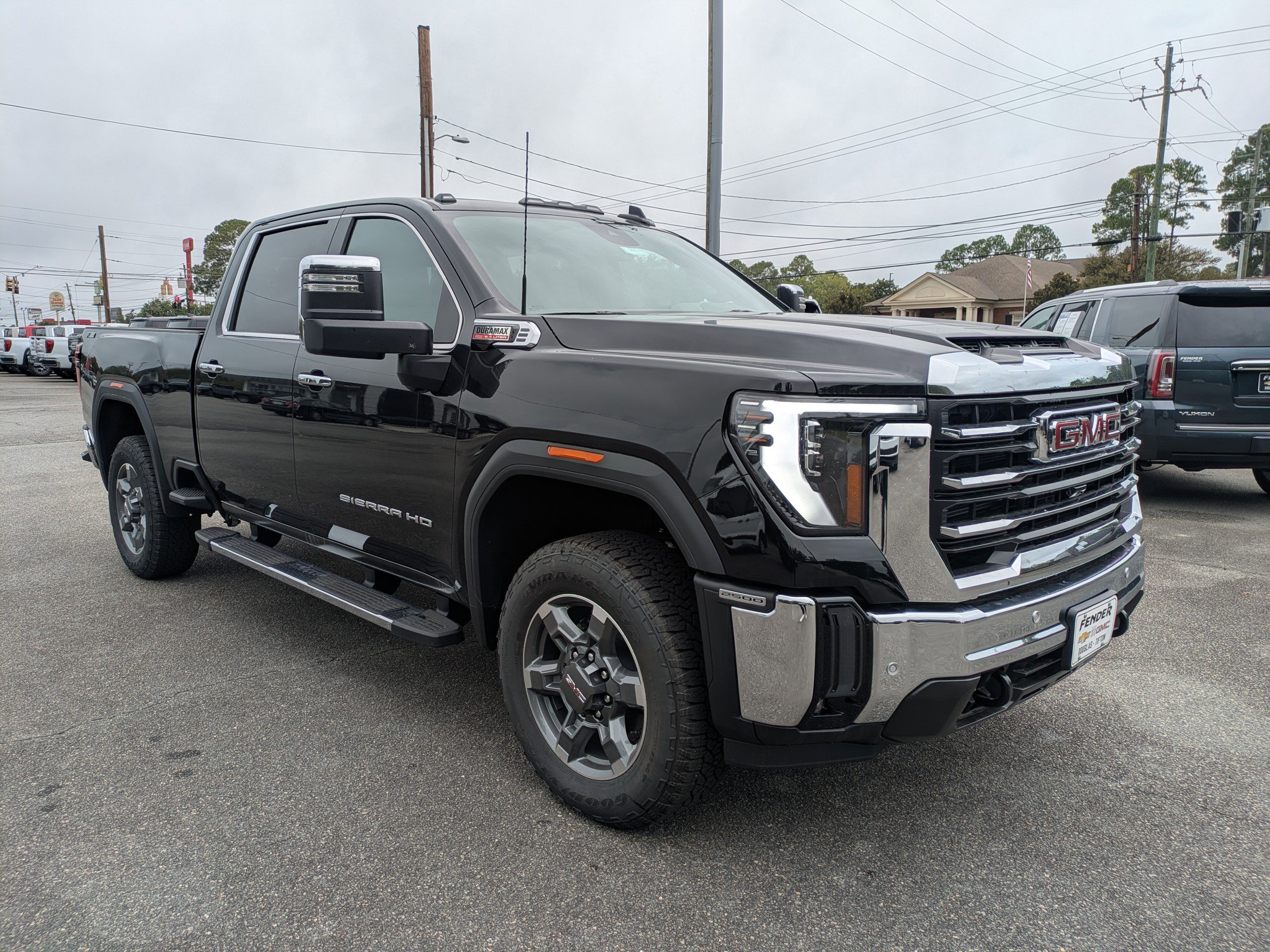 2025 GMC Sierra 2500HD SLT's photo