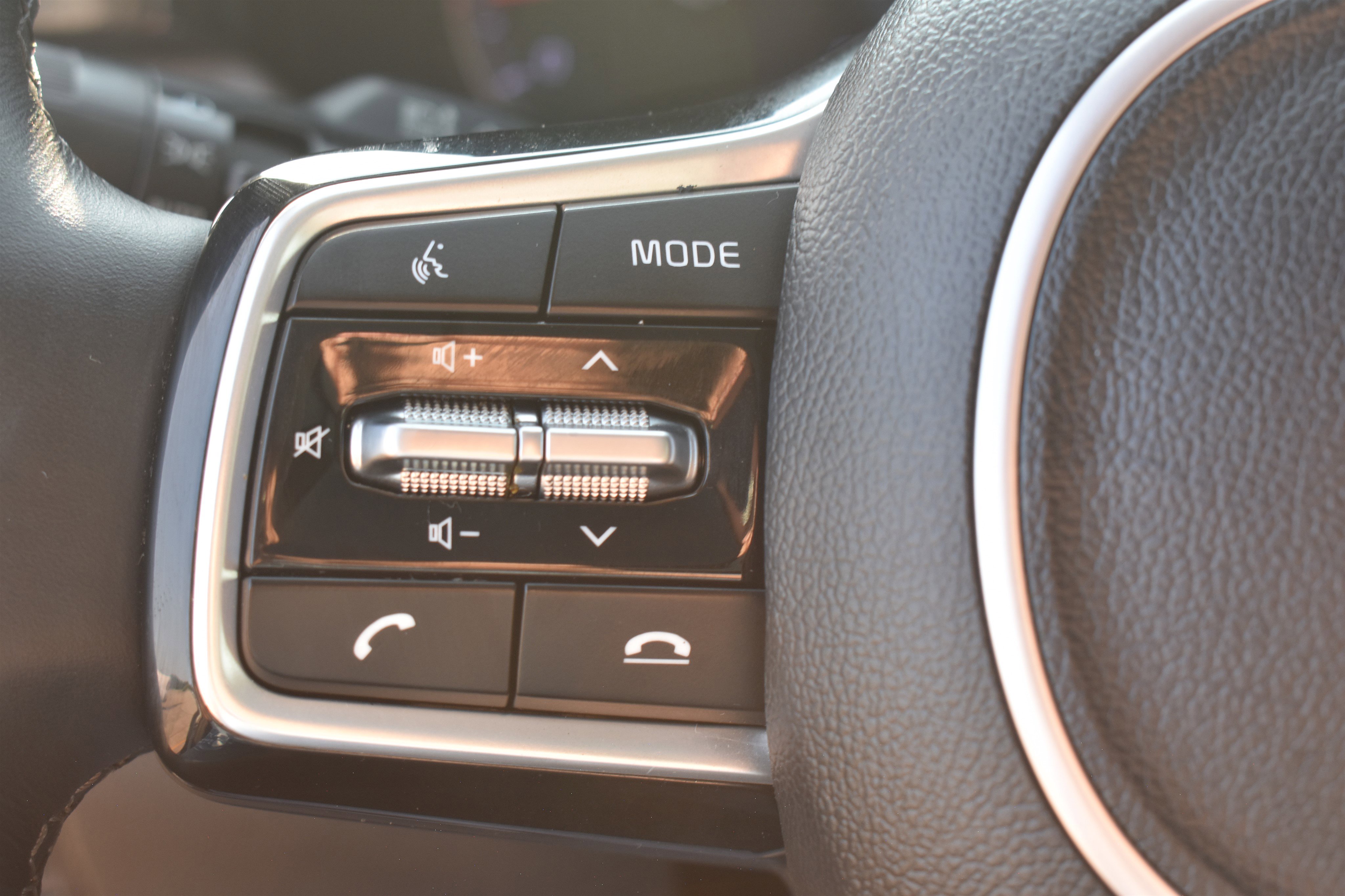 2022 Kia Sorento EX photo 12