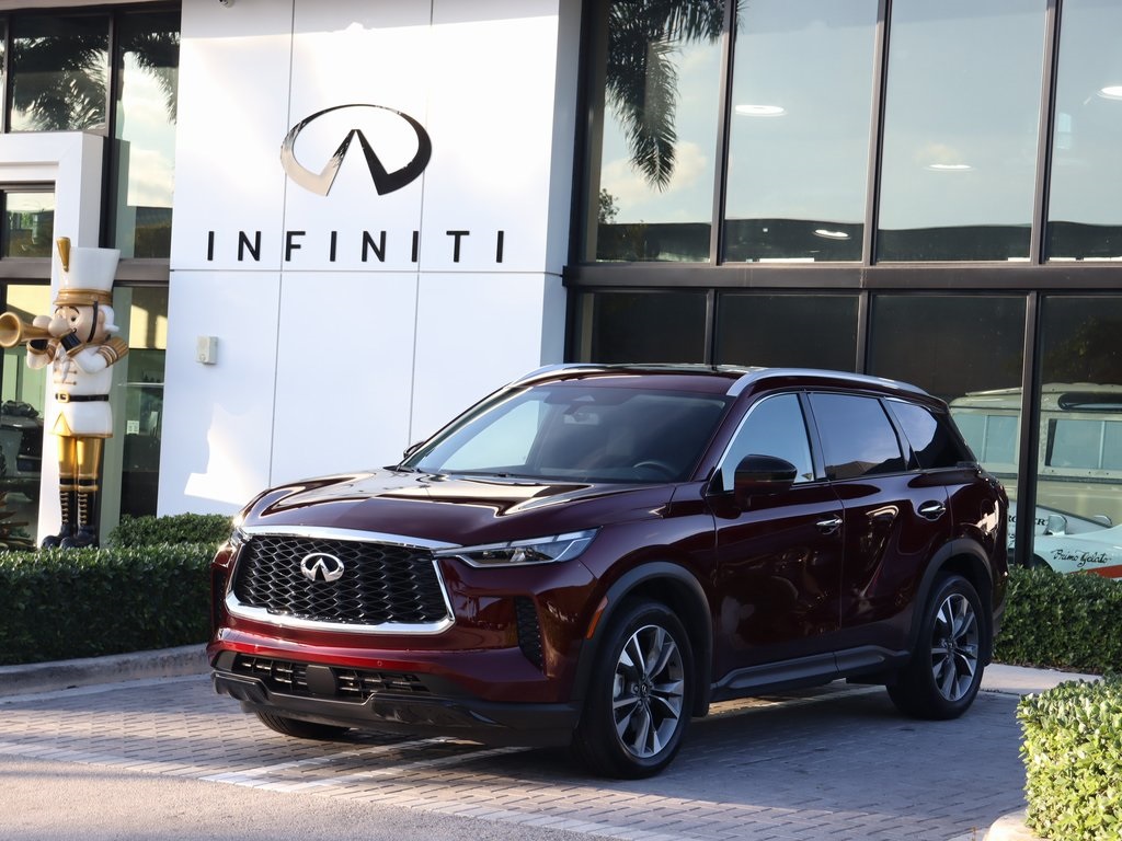 2025 INFINITI QX60 LUXE's photo