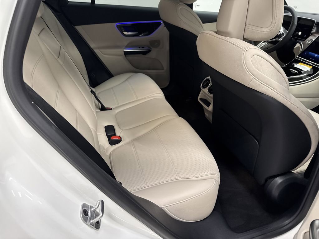 2026 Mercedes Benz GLC 300 4MATIC photo 17