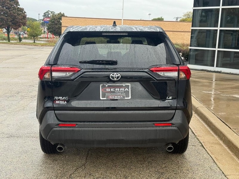 2025 Toyota RAV4 LE photo 3