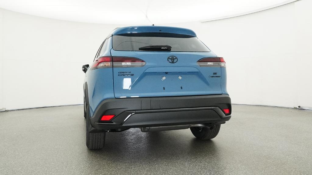 2026 Toyota Corolla Cross XLE XSE photo 13
