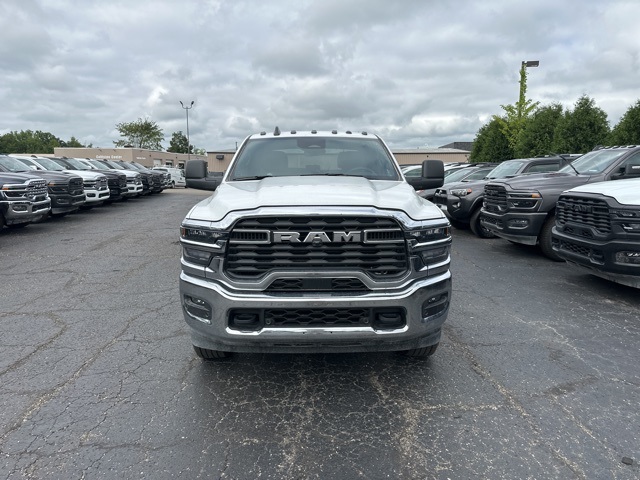 2025 Ram 2500 Tradesman photo 3