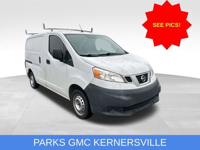 2016 Nissan NV200 S's photo