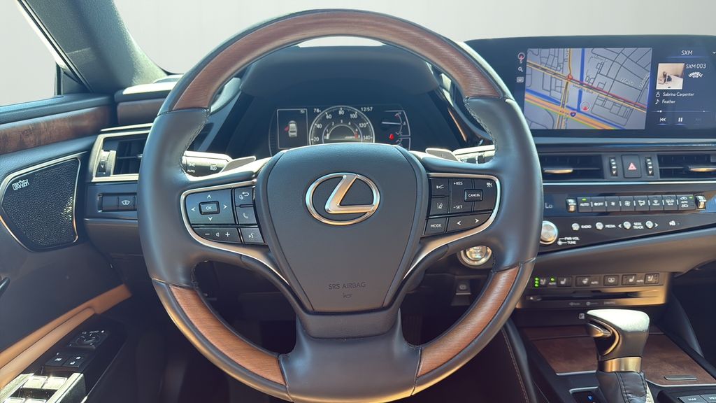 2022 Lexus ES 350 Ultra Luxury photo 12