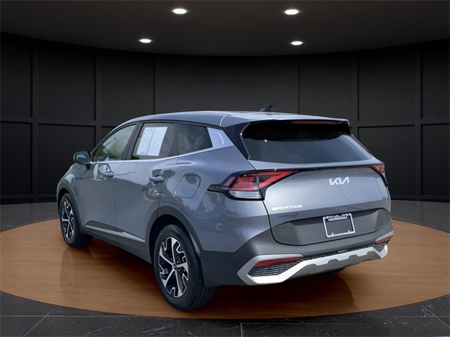 2023 Kia Sportage EX photo 3