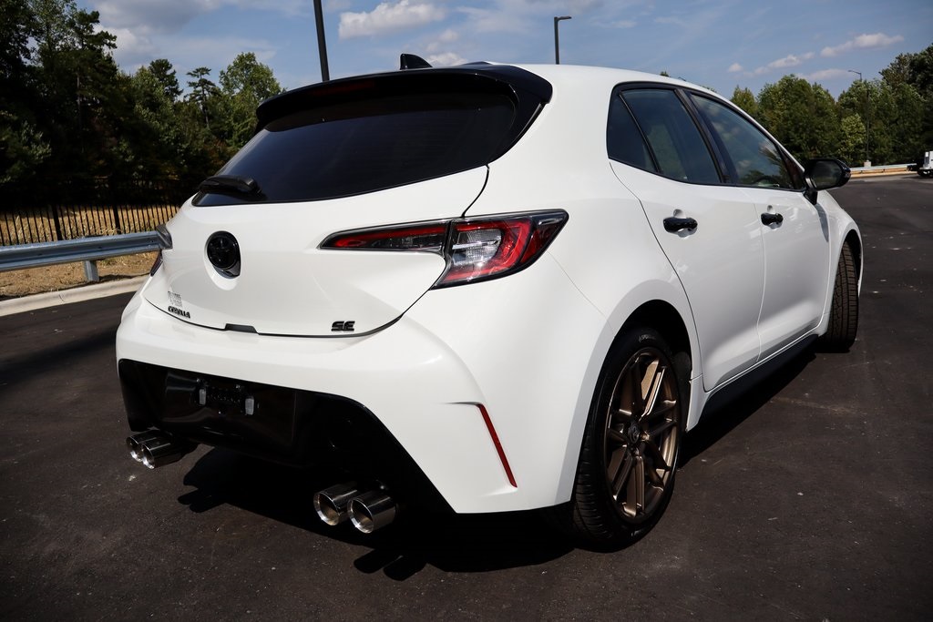 2022 Toyota Corolla SE Nightshade Edition photo 3