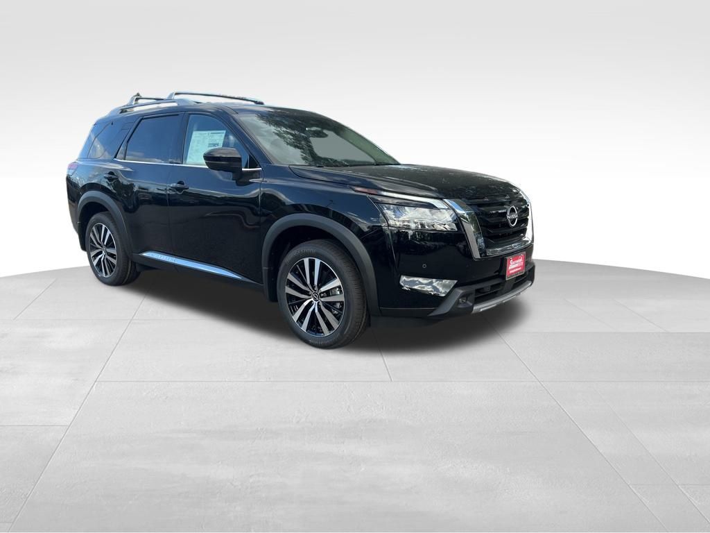 2025 Nissan Pathfinder Platinum photo 3