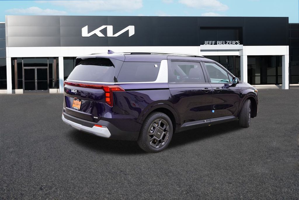 2026 Kia Carnival EX photo 3