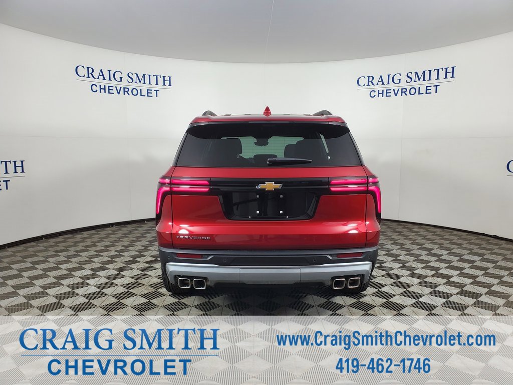 2026 Chevrolet Traverse photo 2