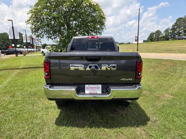 2025 Ram 2500 Tradesman photo 4