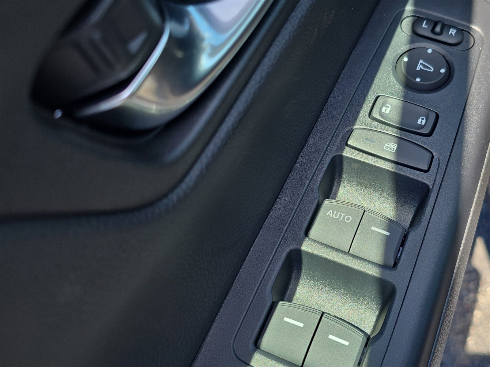 2026 Honda CR-V LX photo 15