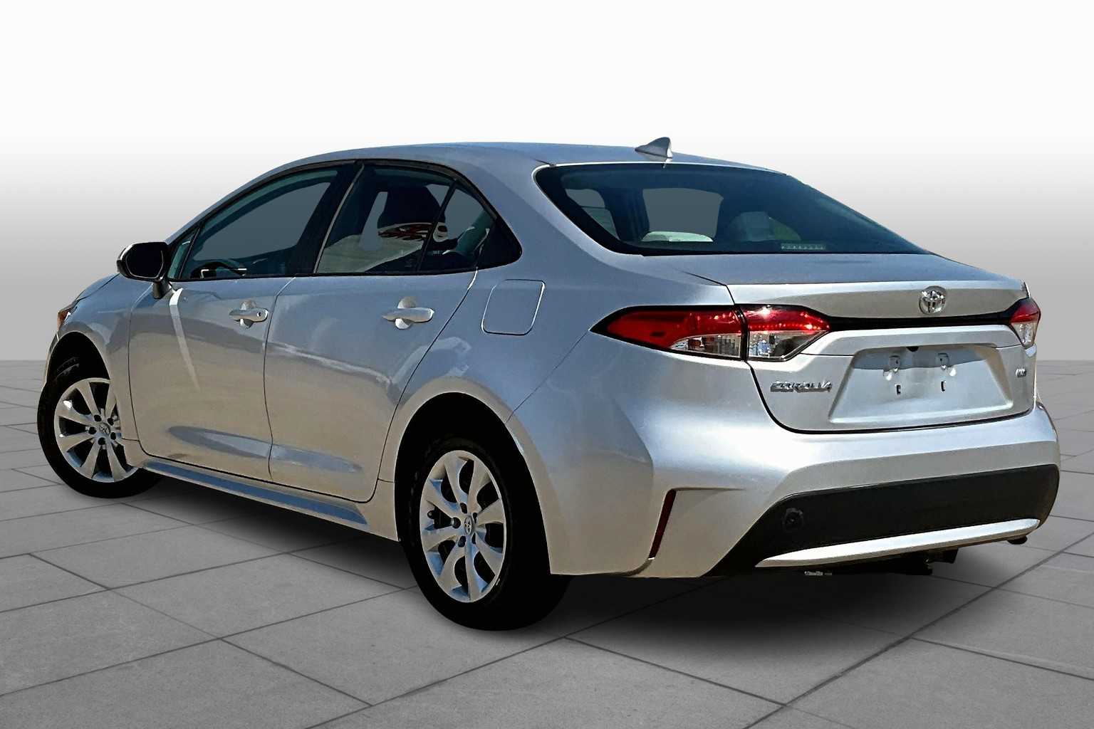 2020 Toyota Corolla LE photo 9