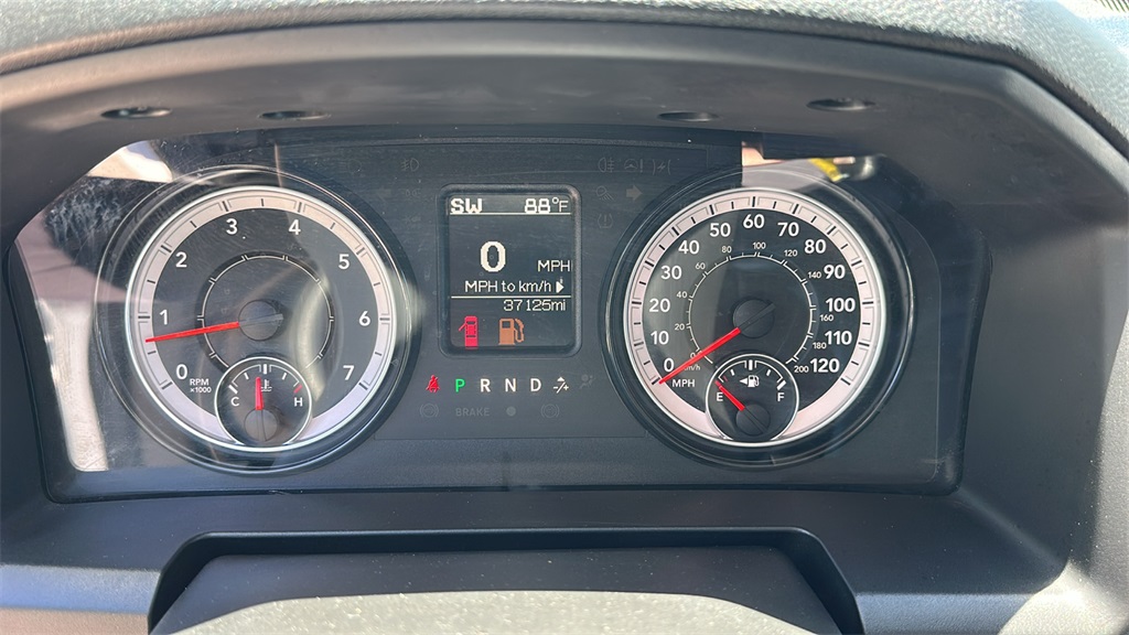 2024 Ram 1500 Classic SLT photo 20