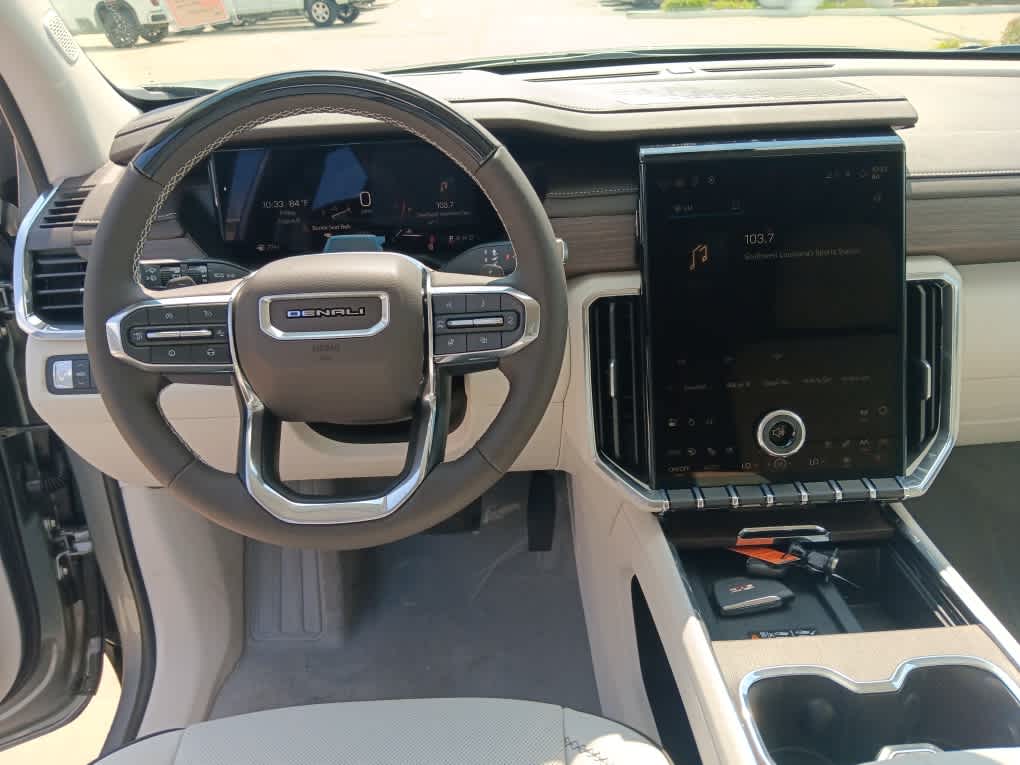 2026 Gmc Acadia Denali photo 10