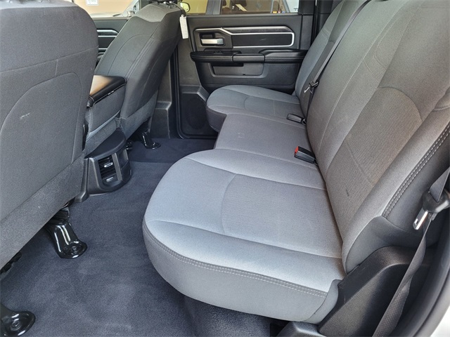 2024 Ram 3500 SLT photo 16