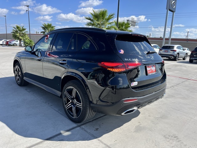 2026 Mercedes Benz GLC 300 photo 3