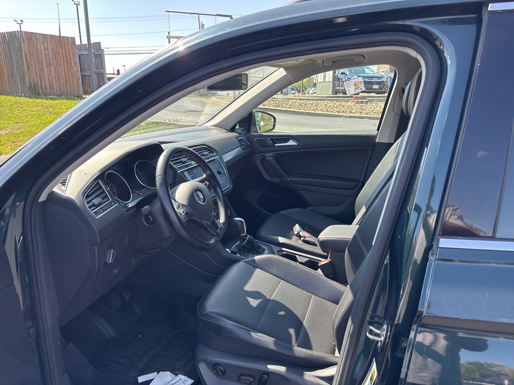 2018 Volkswagen Tiguan SE photo 5