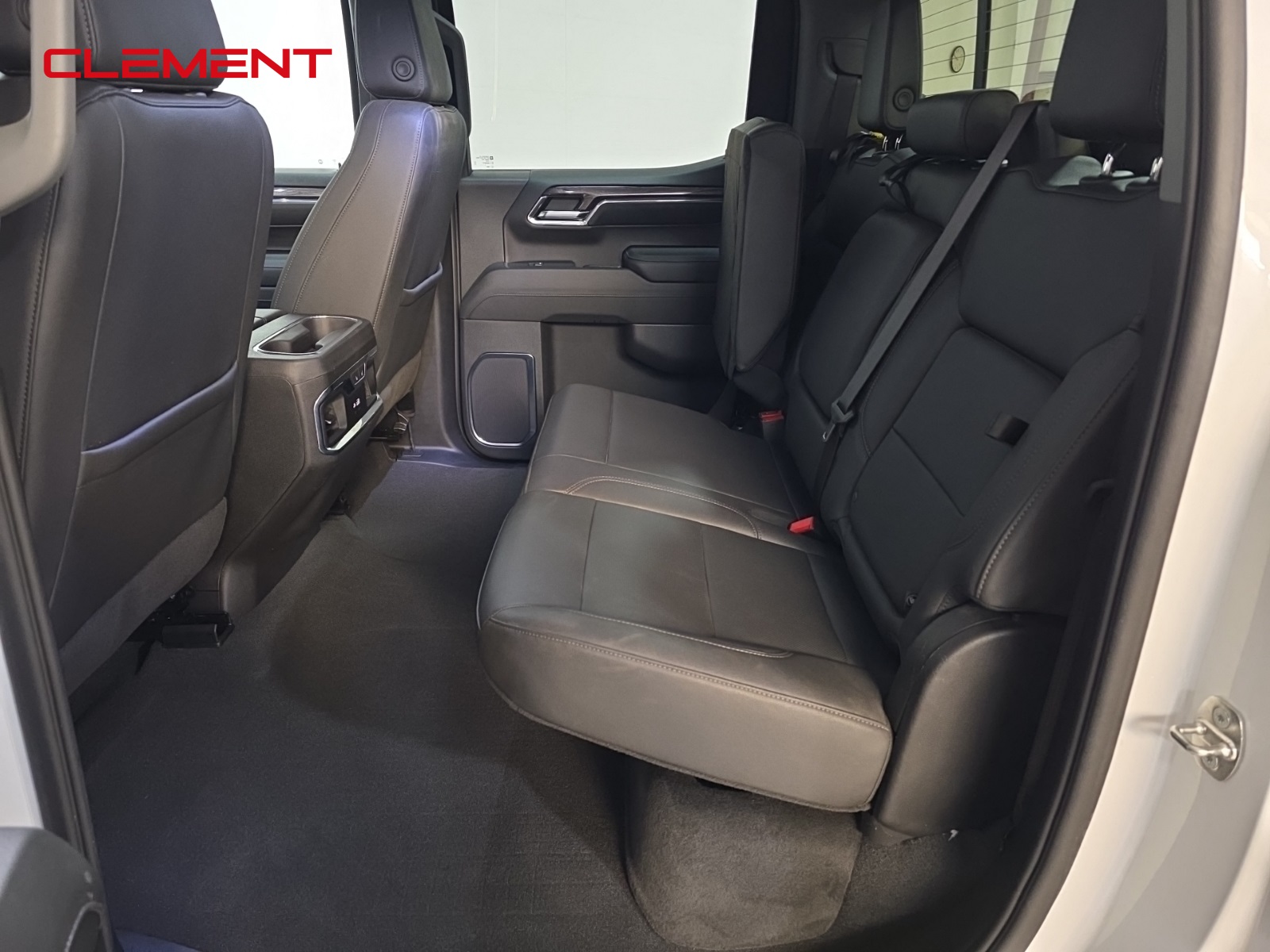 2024 Chevrolet Silverado 1500 LTZ photo 27